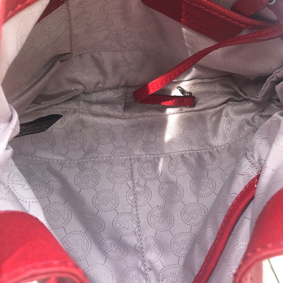 Michael Kors Crossbody - Picture 7 of 14